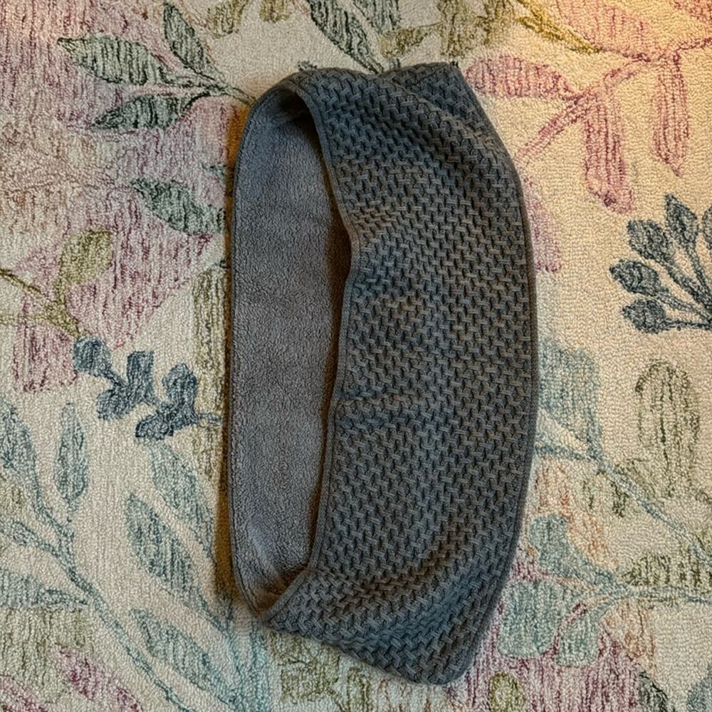 L L‎ Bean infinity scarf